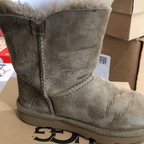 Uggs - Picture 8 of 9